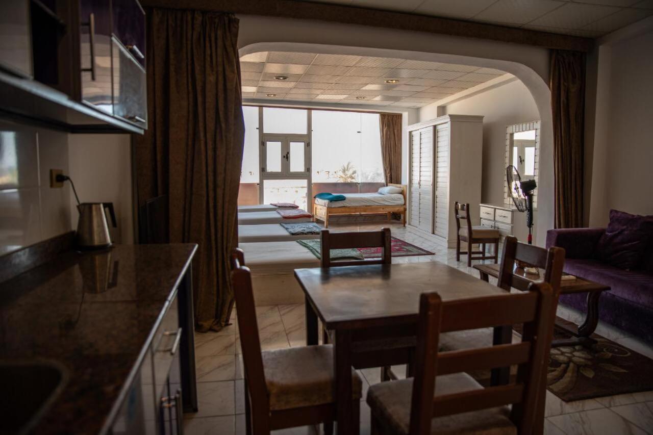 Station House Apartamento Dahab Exterior foto