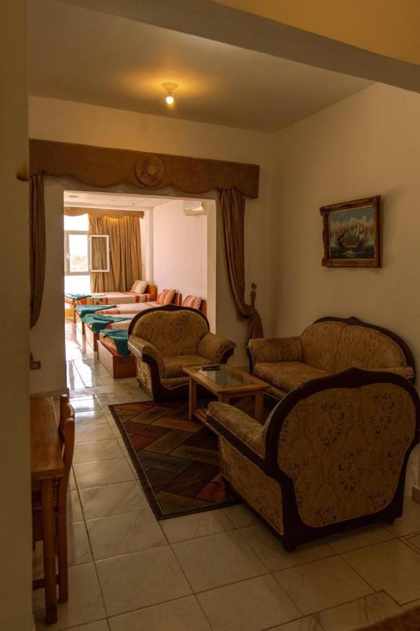 Station House Apartamento Dahab Exterior foto