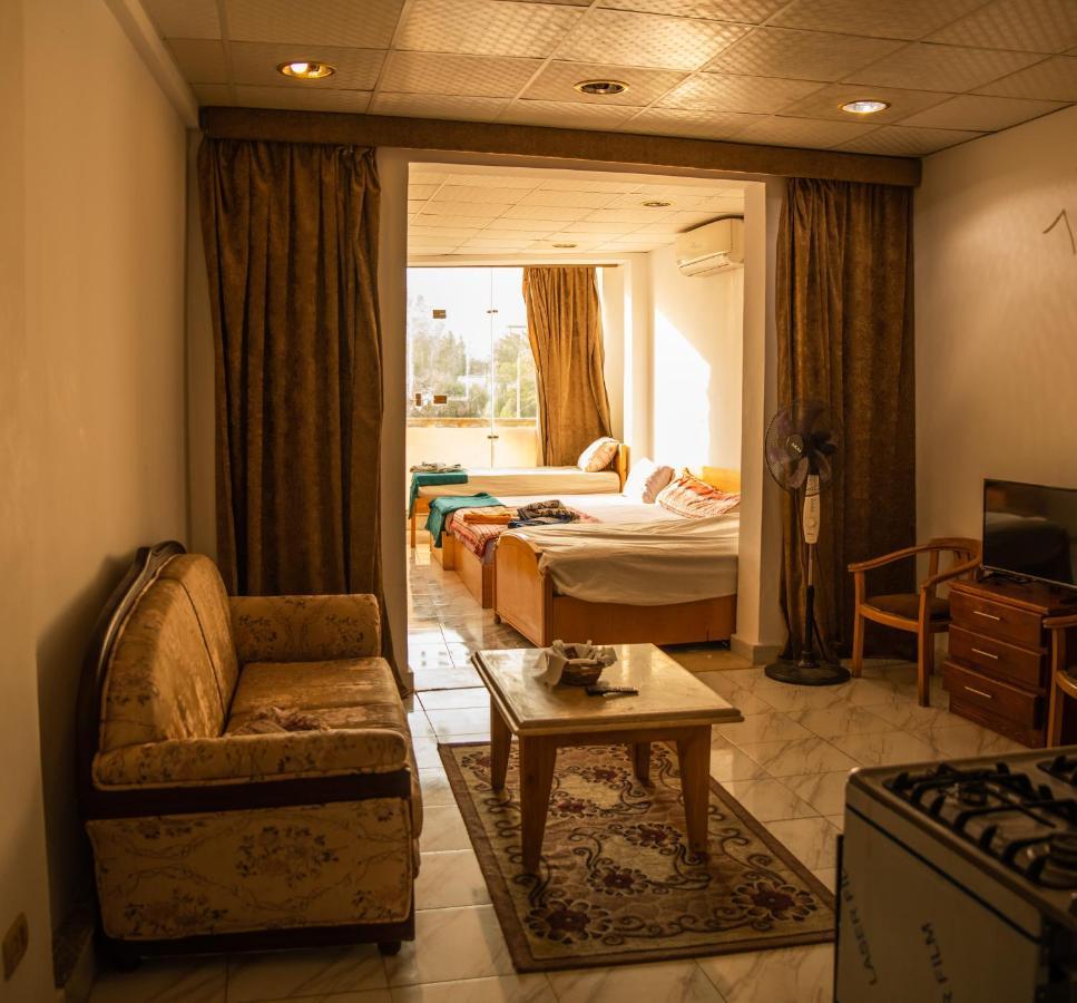 Station House Apartamento Dahab Exterior foto